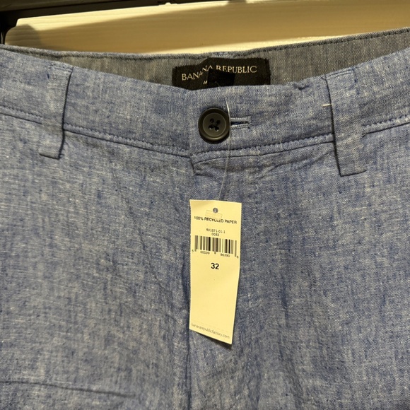 Men’s Blue Shorts (32) - Slim-fit | Banana Republic “Aiden” - Picture 3 of 4